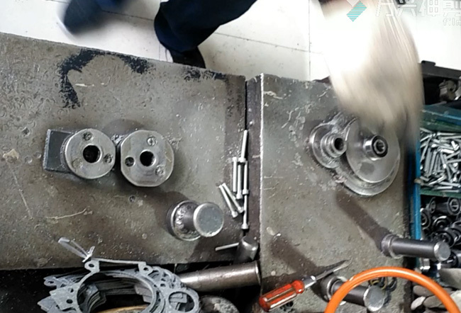 Crankcase assembly Video